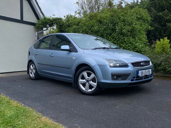 Ford Focus Hatchback, Petrol, 2006, Blue