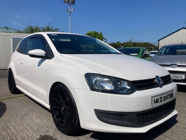 Volkswagen Polo Hatchback, Petrol, 2014, White