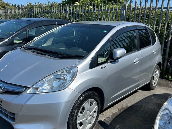 Honda Fit Hatchback, Petrol Hybrid, 2012, Silver