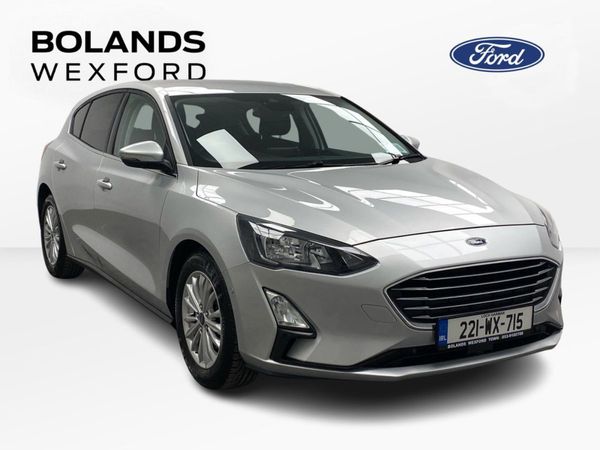 Ford Focus Hatchback, Petrol Hybrid, 2022, Grey