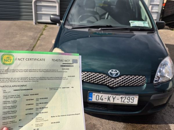 Toyota Yaris Hatchback, Petrol, 2004, Green