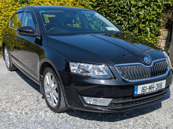 Skoda Octavia Saloon, Diesel, 2016, Black