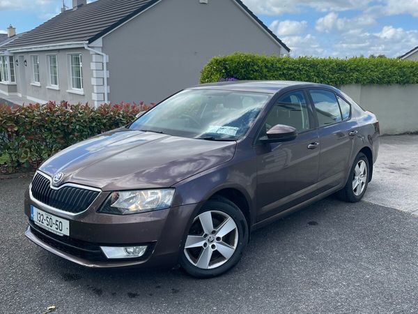 Skoda Octavia Saloon, Diesel, 2013, Brown