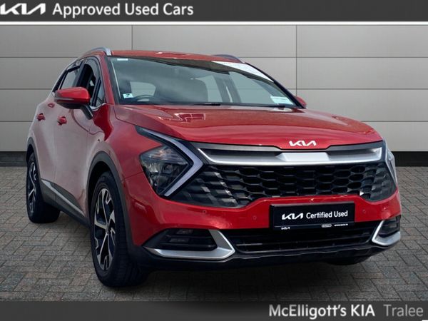 Kia Sportage MPV, Diesel Hybrid, 2023, Red