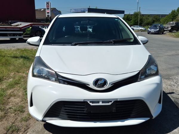 Toyota Vitz Hatchback, Petrol, 2015, White