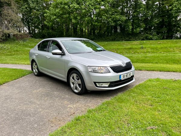 Skoda Octavia Saloon, Diesel, 2015, Silver