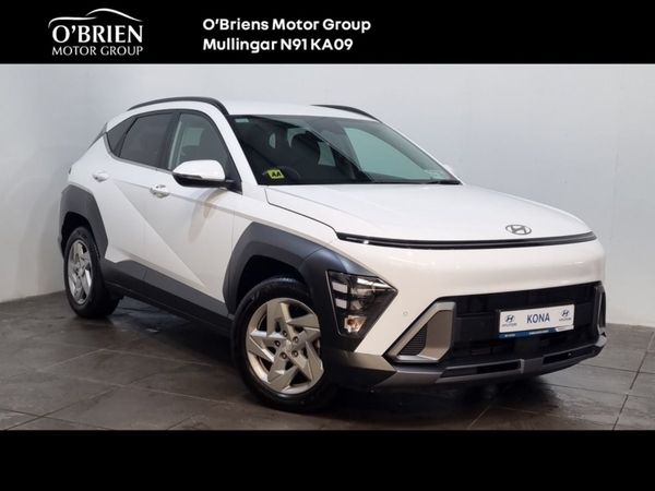 Hyundai KONA Hatchback, Petrol, 2025, 