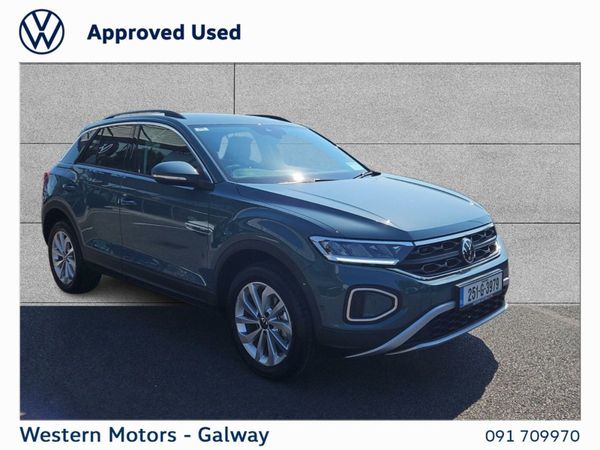 Volkswagen T-Roc SUV, Petrol, 2025, Blue