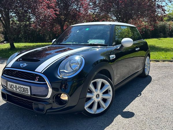 Mini Cooper Hatchback, Diesel, 2014, Black