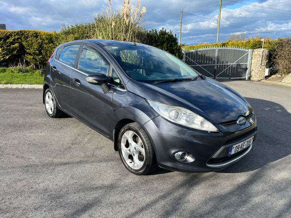 Ford Fiesta Hatchback, Petrol, 2009, Grey