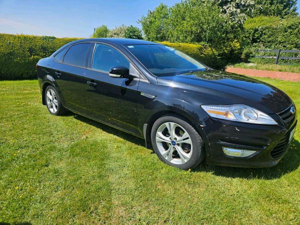 Ford Mondeo Saloon, Diesel, 2013, Black