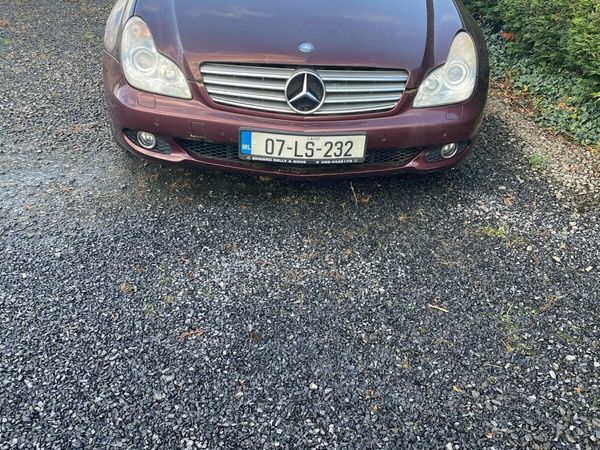 Mercedes-Benz CLS Coupe, Petrol, 2007, Red