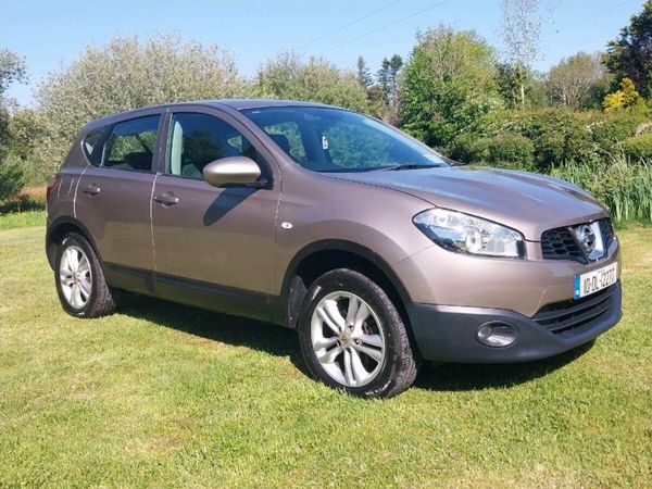 Nissan Qashqai Hatchback, Diesel, 2010, Beige