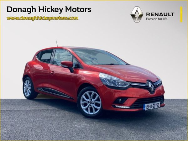 Renault Clio Hatchback, Petrol, 2019, Red