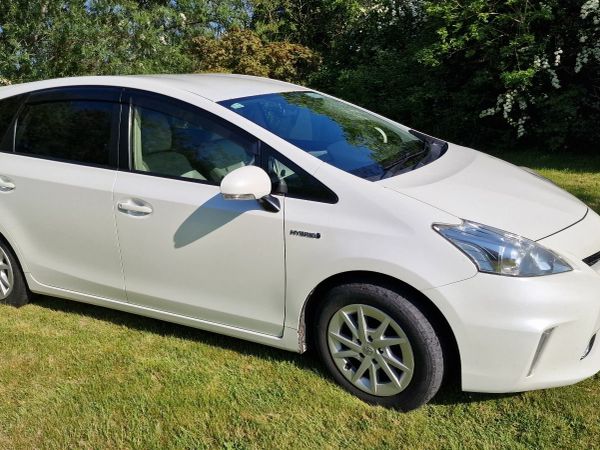 Toyota Prius MPV, Petrol Hybrid, 2014, White