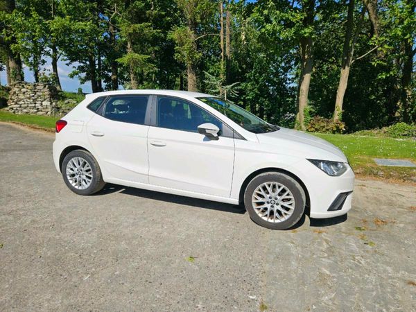 SEAT Ibiza Hatchback, Petrol, 2017, White