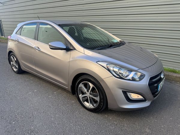 Hyundai i30 Hatchback, Diesel, 2016, White