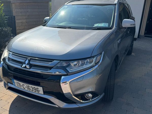 Mitsubishi Outlander SUV, Petrol Plug-in Hybrid, 2017, Grey