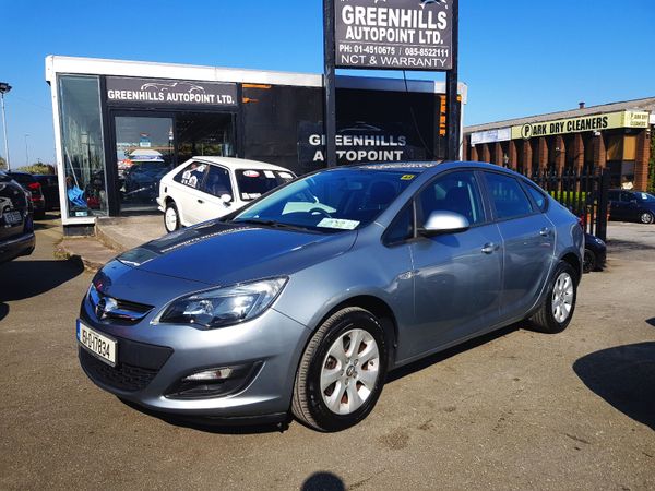 Opel Astra Saloon, Diesel, 2015, Silver