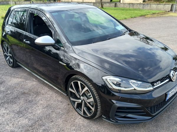 Volkswagen Golf Hatchback, Diesel, 2017, Black