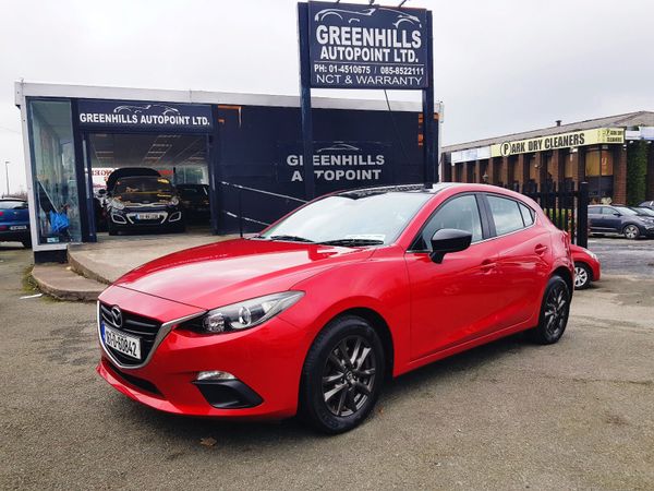 Mazda Mazda3 Hatchback, Petrol, 2016, Red