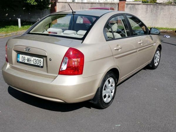 Hyundai Accent Saloon, Petrol, 2008, Gold