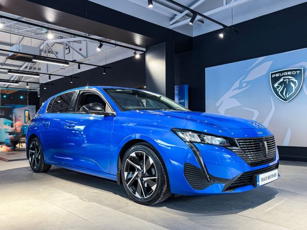 Peugeot 308 Hatchback, Petrol, 2022, Blue