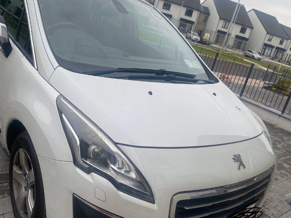 Peugeot 3008 SUV, Petrol, 2016, White