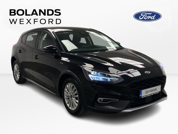 Ford Focus Hatchback, Petrol Hybrid, 2021, Black