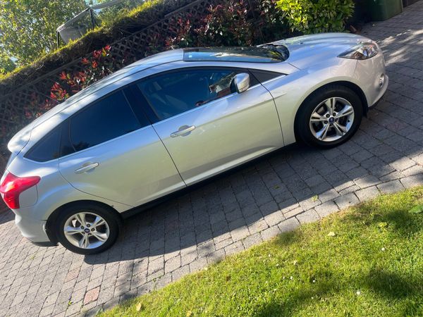 Ford Focus Hatchback, Diesel, 2012, Silver