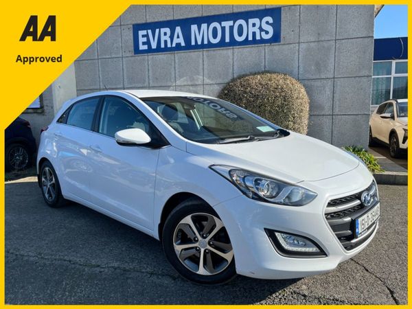 Hyundai i30 Hatchback, Diesel, 2015, White
