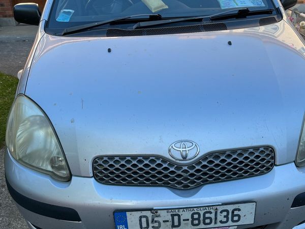Toyota Yaris Hatchback, Diesel, 2005, Silver