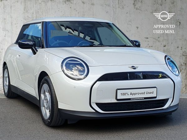Mini Cooper Hatchback, Electric, 2025, White