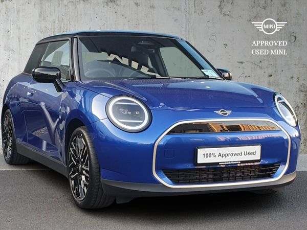 Mini Cooper Hatchback, Electric, 2025, Blue