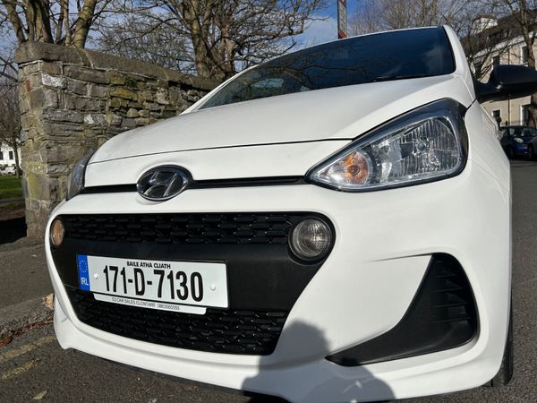 Hyundai i10 Hatchback, Petrol, 2017, White