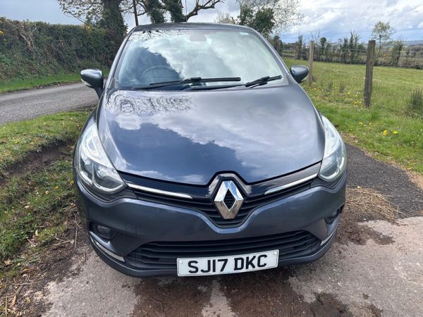 Renault Clio Hatchback, Diesel, 2017, Grey