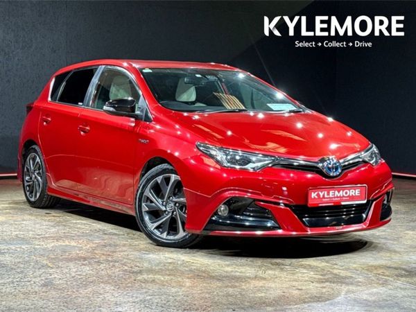 Toyota Auris Hatchback, Petrol, 2016, Burgundy