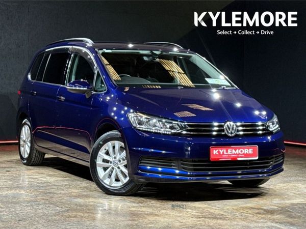Volkswagen Touran MPV, Petrol, 2016, Blue