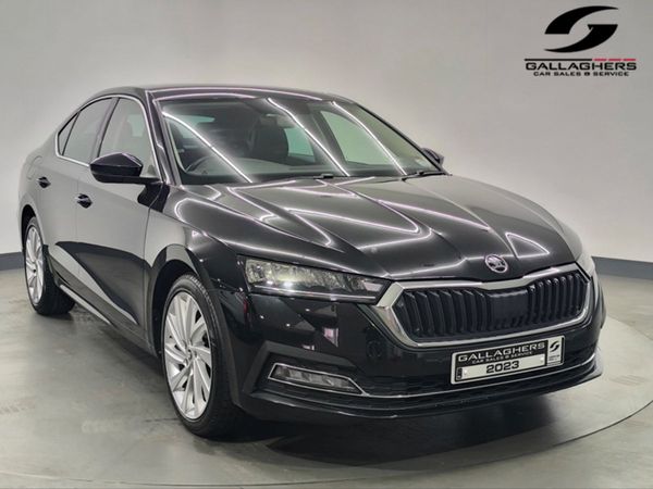 Skoda Octavia Saloon, Diesel, 2023, Black