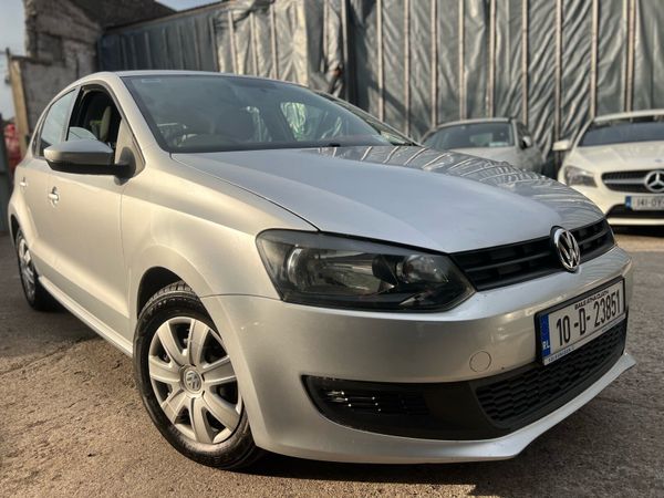 Volkswagen Polo Hatchback, Petrol, 2010, Silver