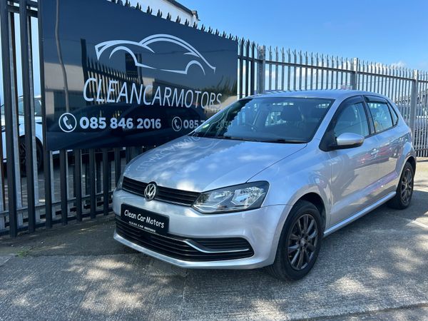 Volkswagen Polo Hatchback, Petrol, 2014, Silver