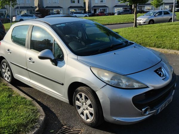 Peugeot 207 Hatchback, Diesel, 2009, Silver