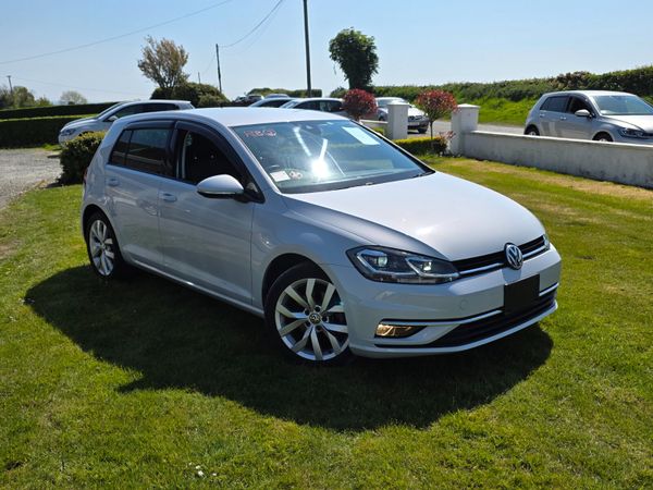Volkswagen Golf Hatchback, Petrol, 2017, White