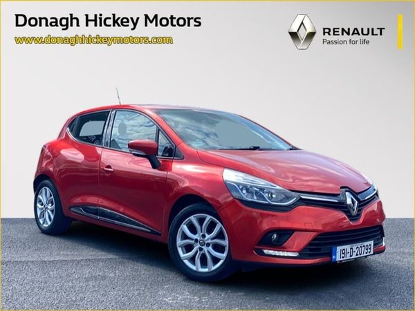 Renault Clio Hatchback, Petrol, 2019, Red