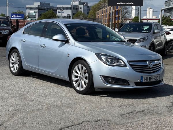 Vauxhall Insignia Hatchback, Diesel, 2014, Silver