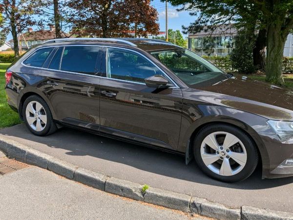 Skoda Superb Estate, Diesel, 2017, Brown