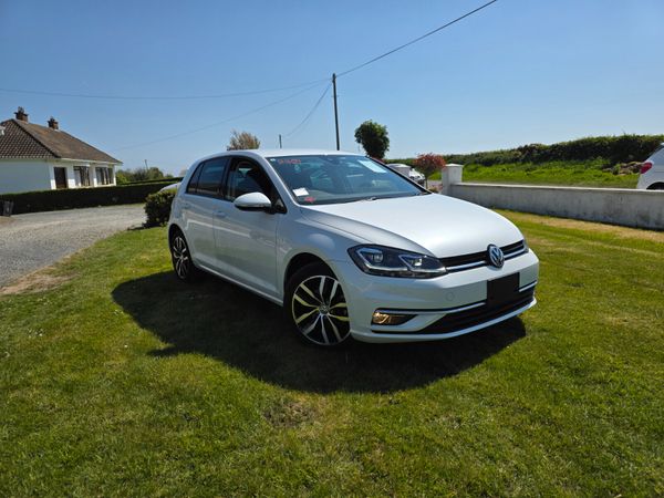 Volkswagen Golf Hatchback, Petrol, 2019, White