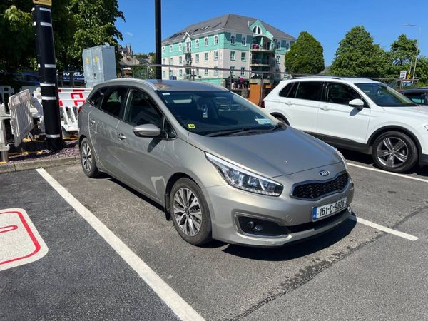 Kia Ceed Estate/Jeep, Diesel, 2016, Silver