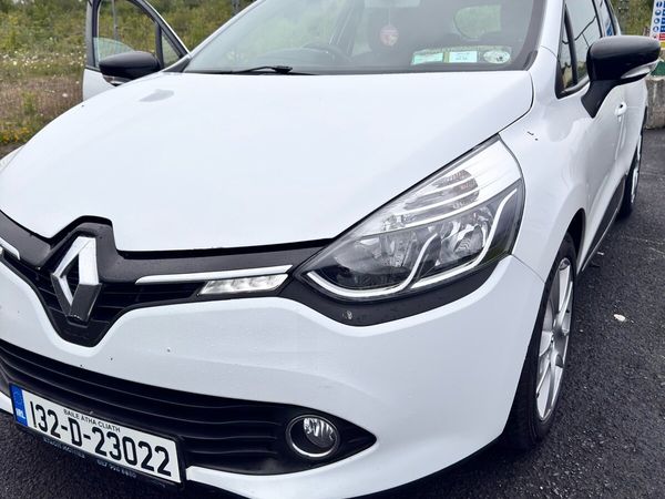 Renault Clio Hatchback, Petrol, 2013, White