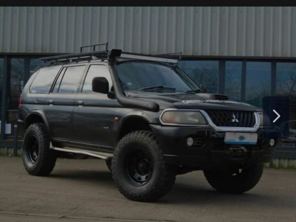 Mitsubishi Pajero Estate, Diesel, 2004, Black